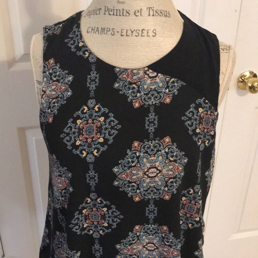 Blouse ❤️ - Picture 2 of 4